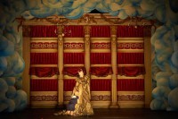http://janina-thiel.com/files/gimgs/th-10_TheFairyQeen_Foto-Martin-Sigmund.jpg