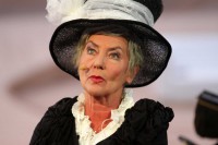 http://janina-thiel.com/files/gimgs/th-13_MyFairLady1329_web.jpg