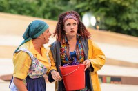 http://janina-thiel.com/files/gimgs/th-13_MyFairLady_2KS7789_web.jpg