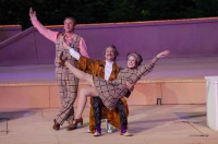 http://janina-thiel.com/files/gimgs/th-13_MyFairLady_2KS8457_web.jpg